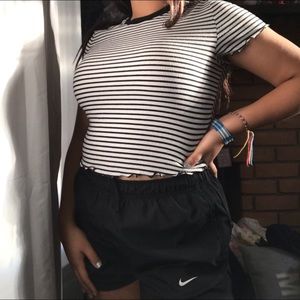 Striped lettuce edge Top